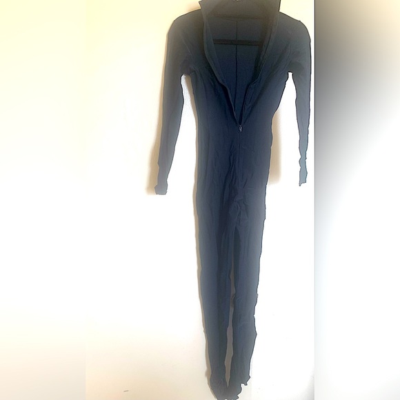 BLACK CAT UNITARD-Size S/Jet Black(SEE PHOTO/ HAS ENCLOSED FEET) - Picture 2 of 3